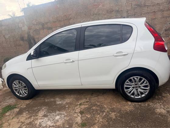 FIAT PALIO 1.6 MPI ESSENCE 16V FLEX 4P AUTOMATIZADO